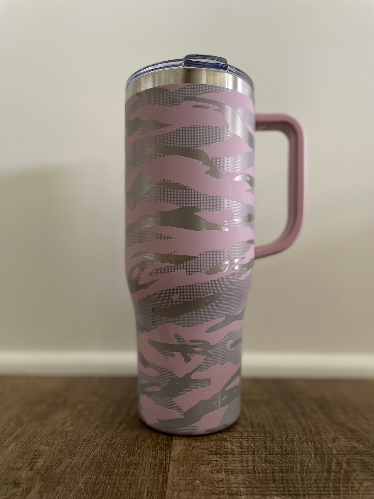 Camo Engraved 40 oz Mug